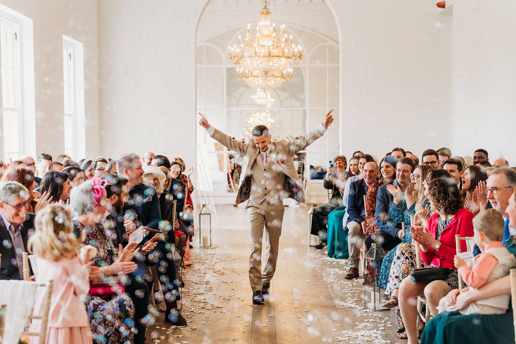 Groom makes dramatic entrance to ceremony at Norwood Park