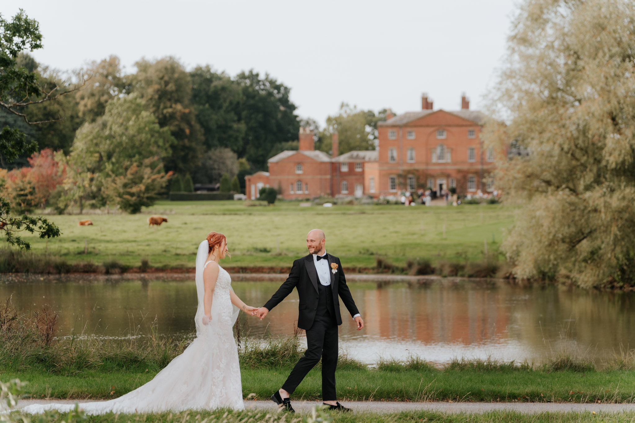 Abby & Daniel – Autumn Wedding at Norwood Park