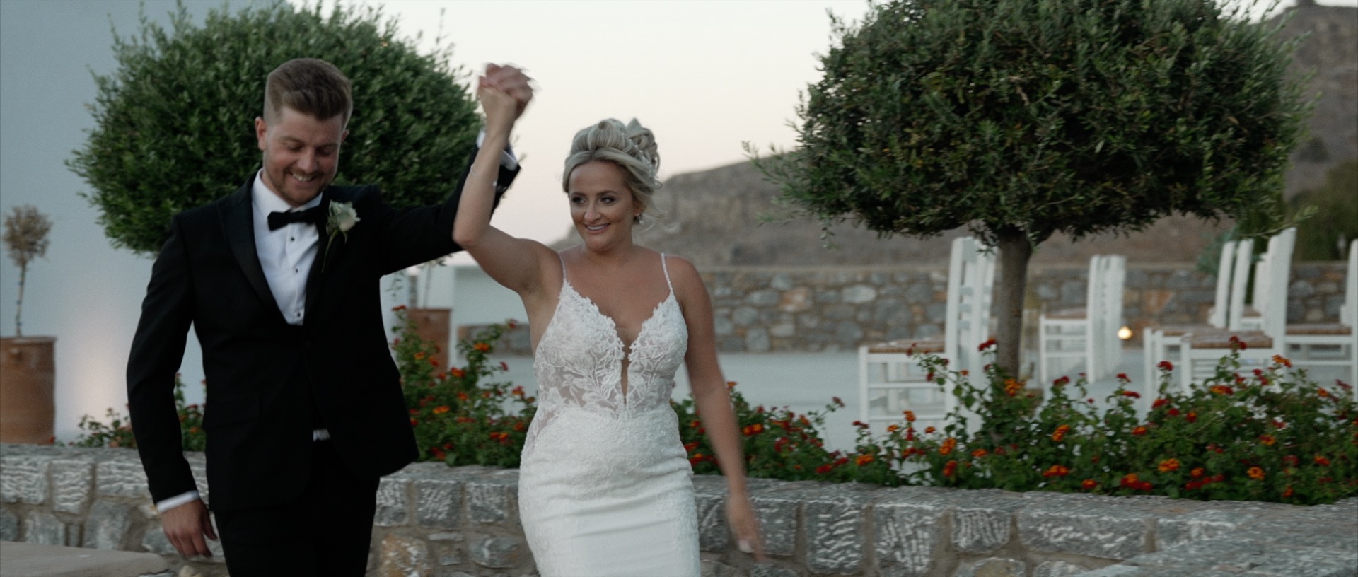 Bride and Groom making entrance - Greece wedding video